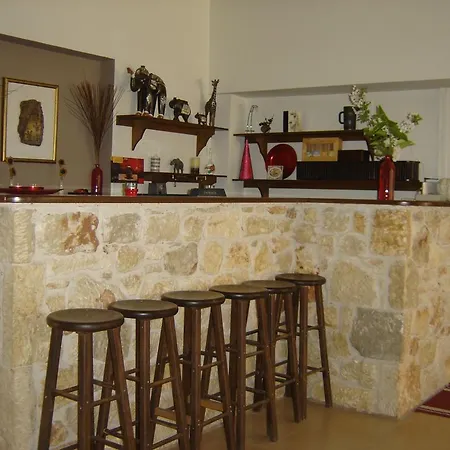 Thalia Bed & Breakfast *